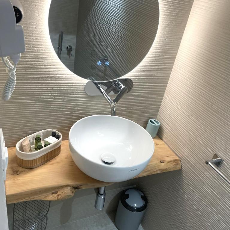 Il Solleone charming rooms and apartments - Camera Deluxe (2 Adulti + 1 Bambino) - 7