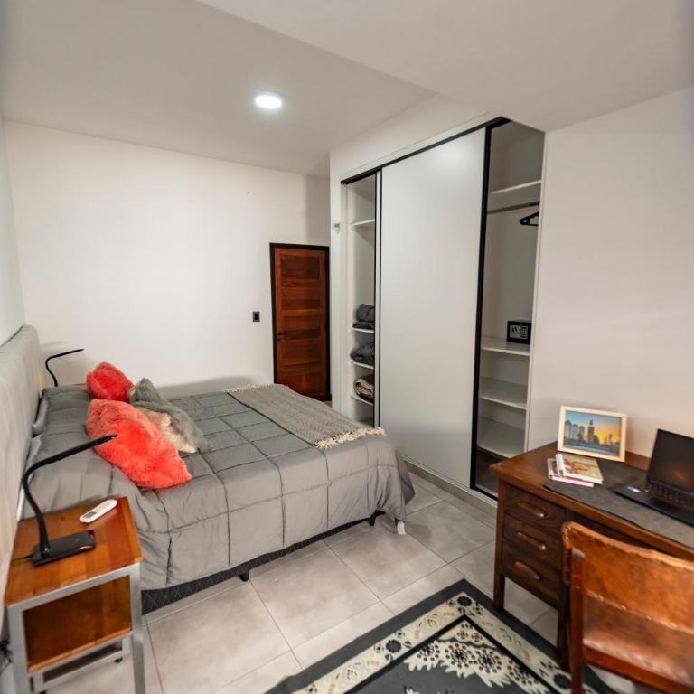 Río Cuarto Host - Two-Bedroom House - 13