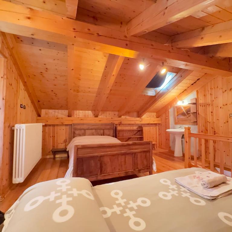 20 minutes from the Cervino Sky Paradise ski lift - Appartamento con 2 Camere da Letto, Balcone e Terrazza - 9