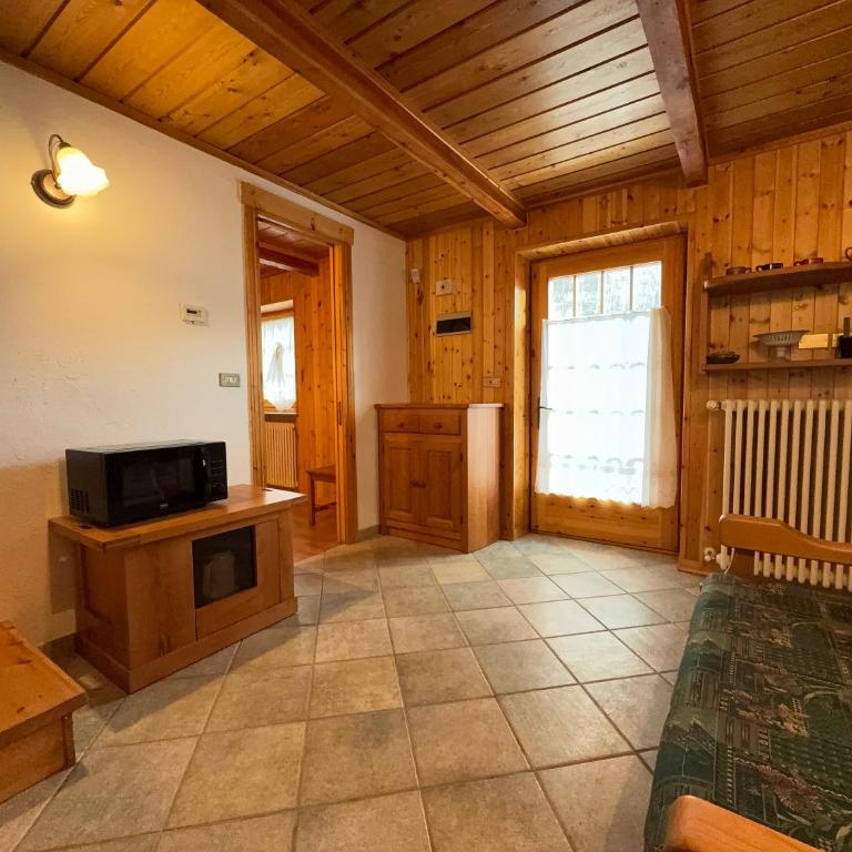 20 minutes from the Cervino Sky Paradise ski lift - Appartamento con 2 Camere da Letto, Balcone e Terrazza - 25