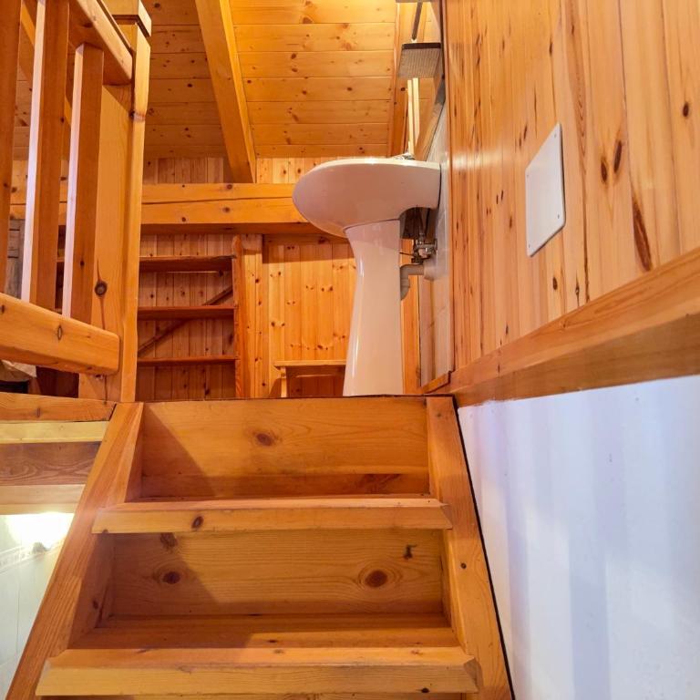 20 minutes from the Cervino Sky Paradise ski lift - Appartamento con 2 Camere da Letto, Balcone e Terrazza - 11