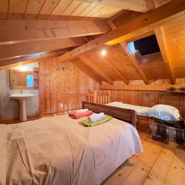 20 minutes from the Cervino Sky Paradise ski lift - Appartamento con 2 Camere da Letto, Balcone e Terrazza - 8
