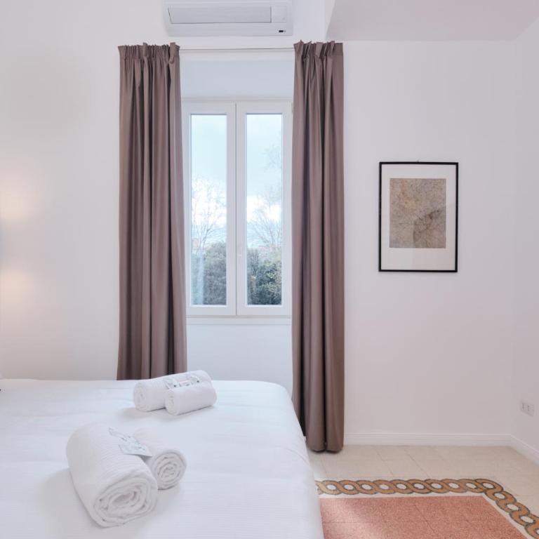 RENTALPRO - 10 minutes to Center - Appartamento con 3 Camere da Letto e con Balcone - 18
