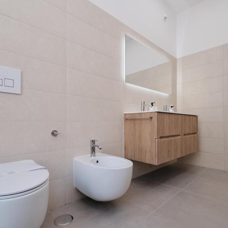 RENTALPRO - 10 minutes to Center - Appartamento con 3 Camere da Letto e con Balcone - 29