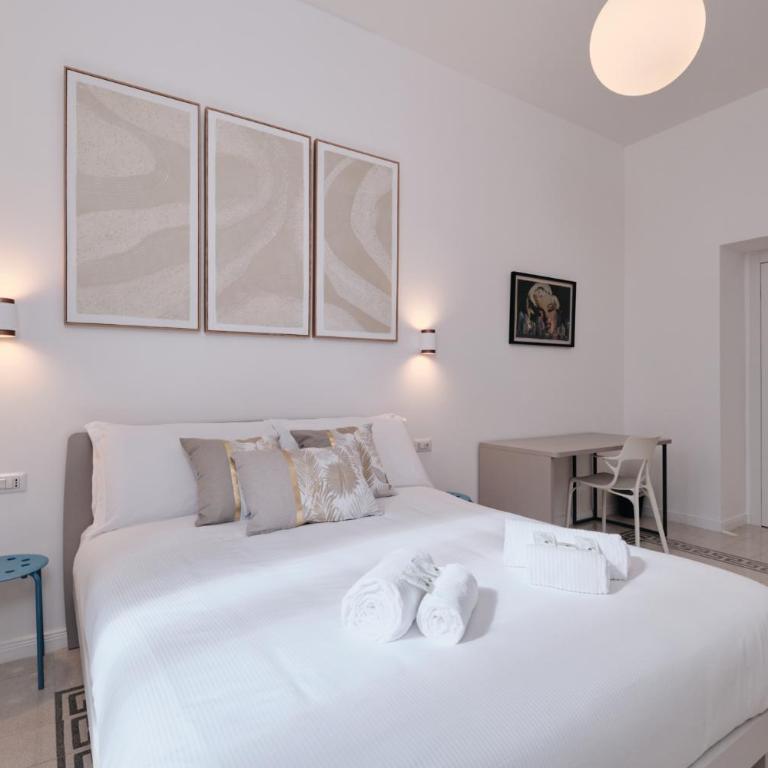 RENTALPRO - 10 minutes to Center - Appartamento con 3 Camere da Letto e con Balcone - 15