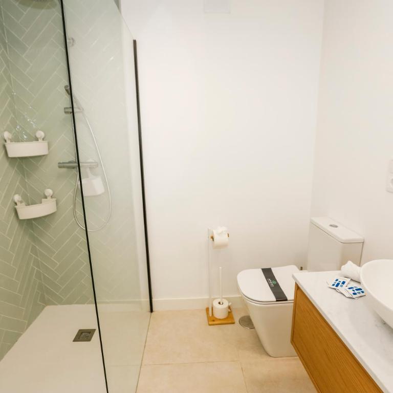Palomas Club Home Sea Views & Pool - Two-Bedroom Apartment - 20