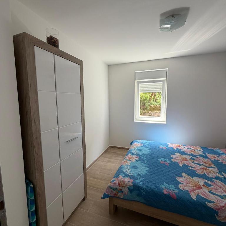 Sofi - Two-Bedroom Apartment with Terrace - 36