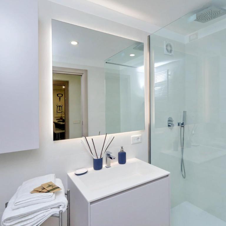 Rome Luxury Green Apartment - One-Bedroom Apartment - 32