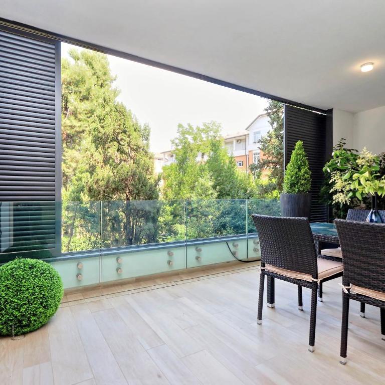 Rome Luxury Green Apartment - One-Bedroom Apartment - 35