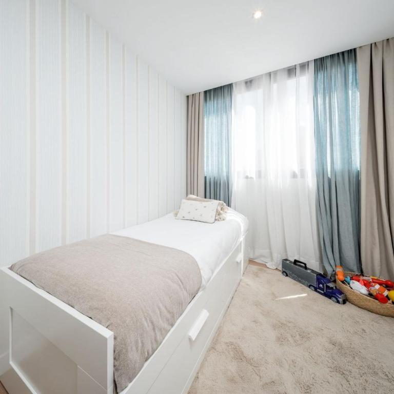 Luxury Beachfront "Felicità" Sea View 6 Guests - Three-Bedroom Apartment - 12