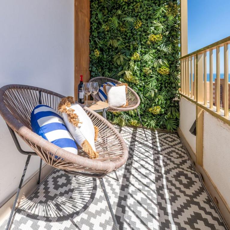 Luxury Beachfront "Felicità" Sea View 6 Guests - Three-Bedroom Apartment - 18