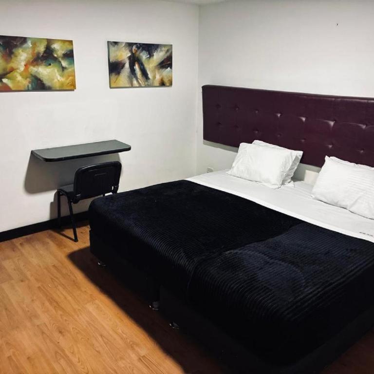 Nova Hotel Bogota - Large Single Room - 2