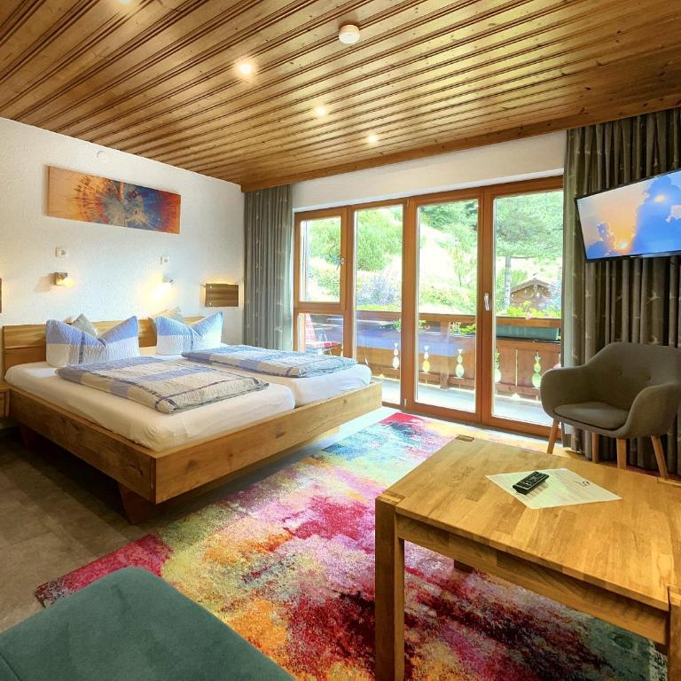 Hubertus am Thumsee - Ruhe Frühstück und Alpenpanorama - Doppelzimmer mit Balkon oder Terrasse - 12