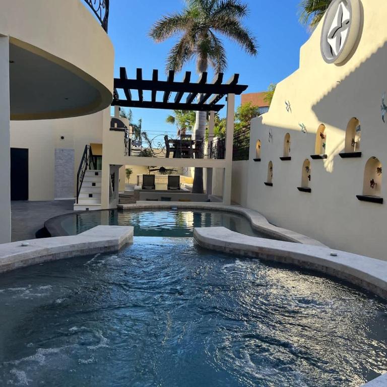 Grand Villa Famlee - multi-family rental sleeps 16 - Apartamento - 7