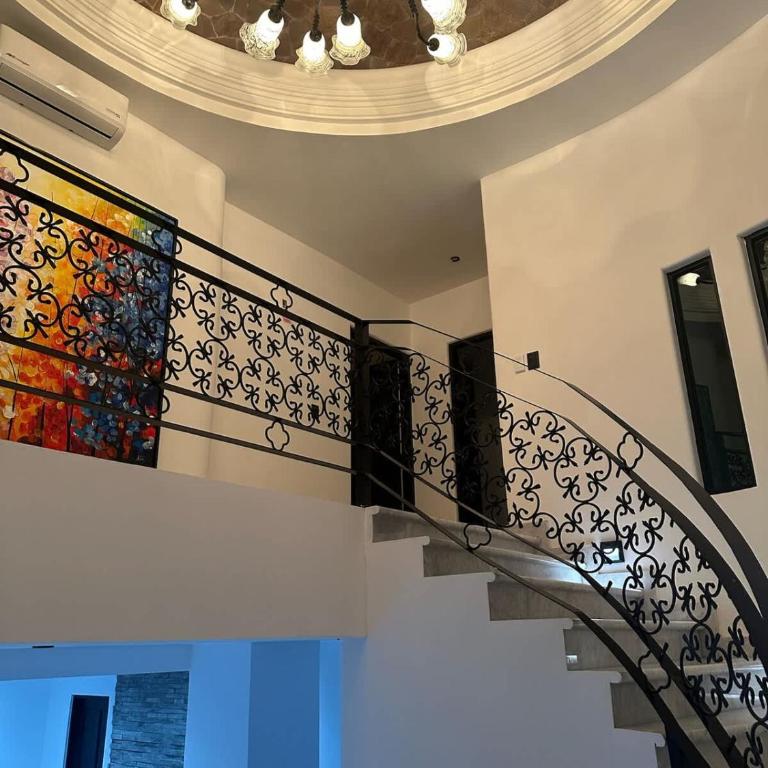 Grand Villa Famlee - multi-family rental sleeps 16 - Apartamento - 18