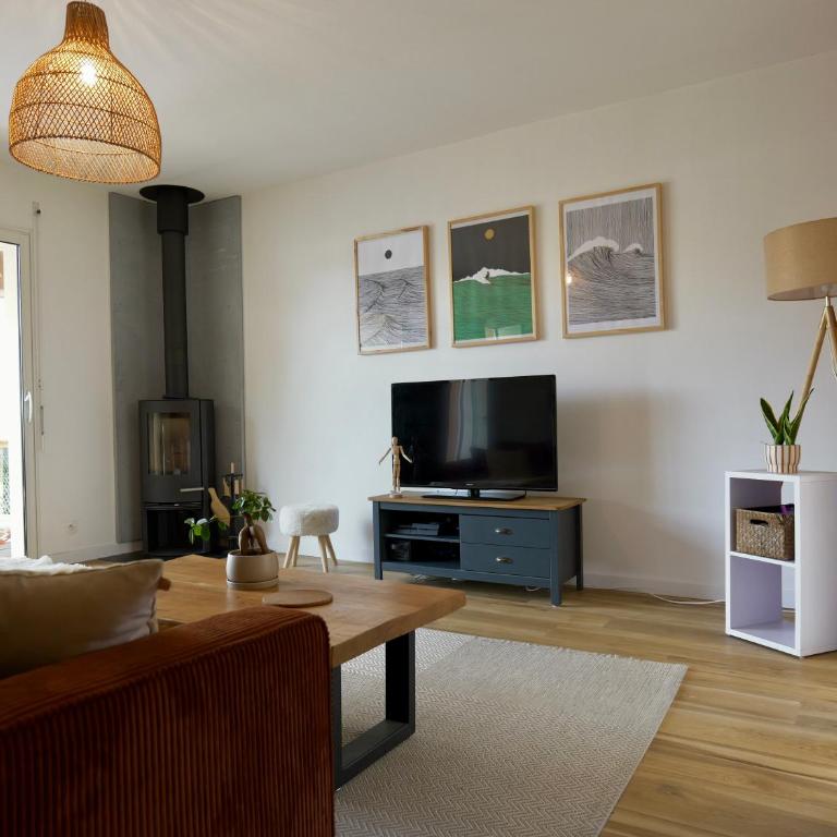 Maison Cosy - 3 Ch - 6 pers - WIFI, Accès direct forêt - Three-Bedroom House - 27