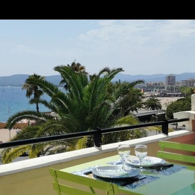 Vue mer et vieux port Saint-Raphael Parking - Apartment mit 2 Schlafzimmern und Meerblick - 2