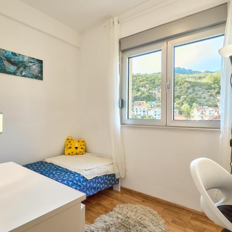 Adriatic Home - 5 min to beach - Igalo - Apartment with Terrace - 5