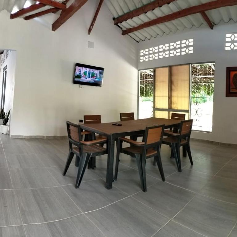 Villa Liam Casa Turística - Three-Bedroom House - 2