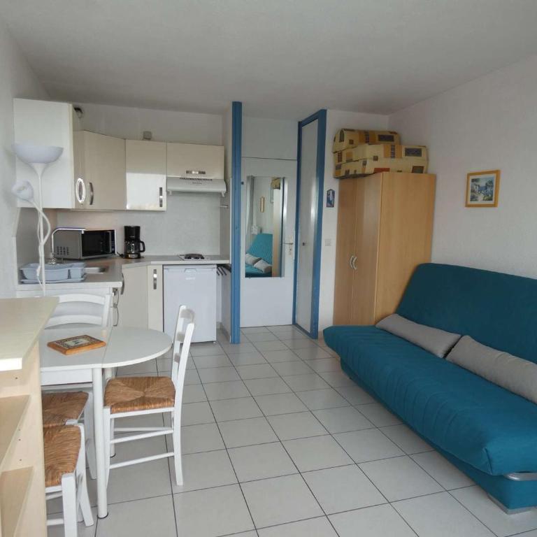 Studio cabine avec piscine proche plage et commerces - FR-1-328-156 - Studio - 6