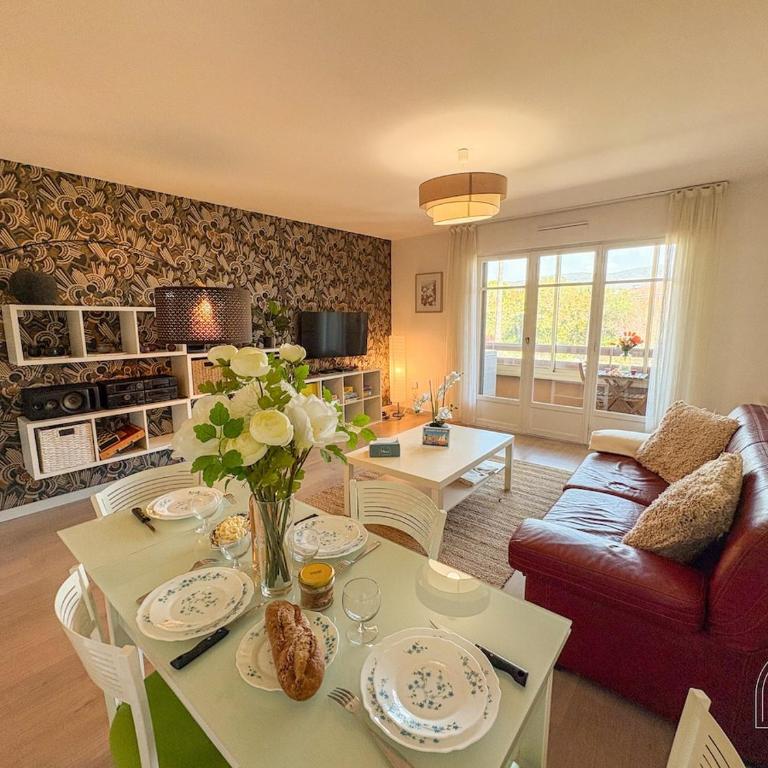 T3 traversant proche du centre ville de Sanary - Appartement 2 Chambres - 18