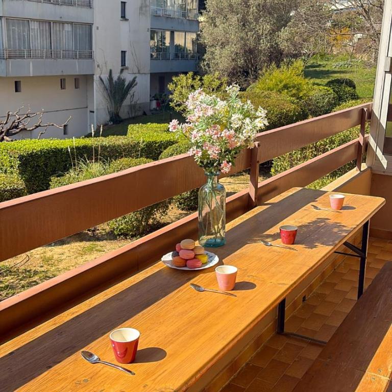 T3 traversant proche du centre ville de Sanary - Appartement 2 Chambres - 21