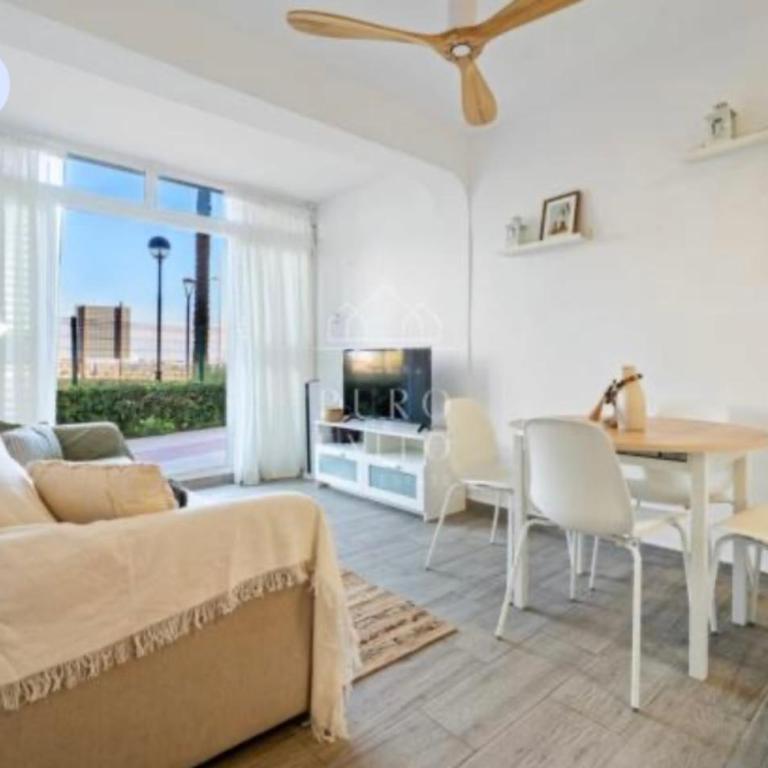 Apartamento a pie de playa en La Pineda - One-Bedroom Apartment - 6