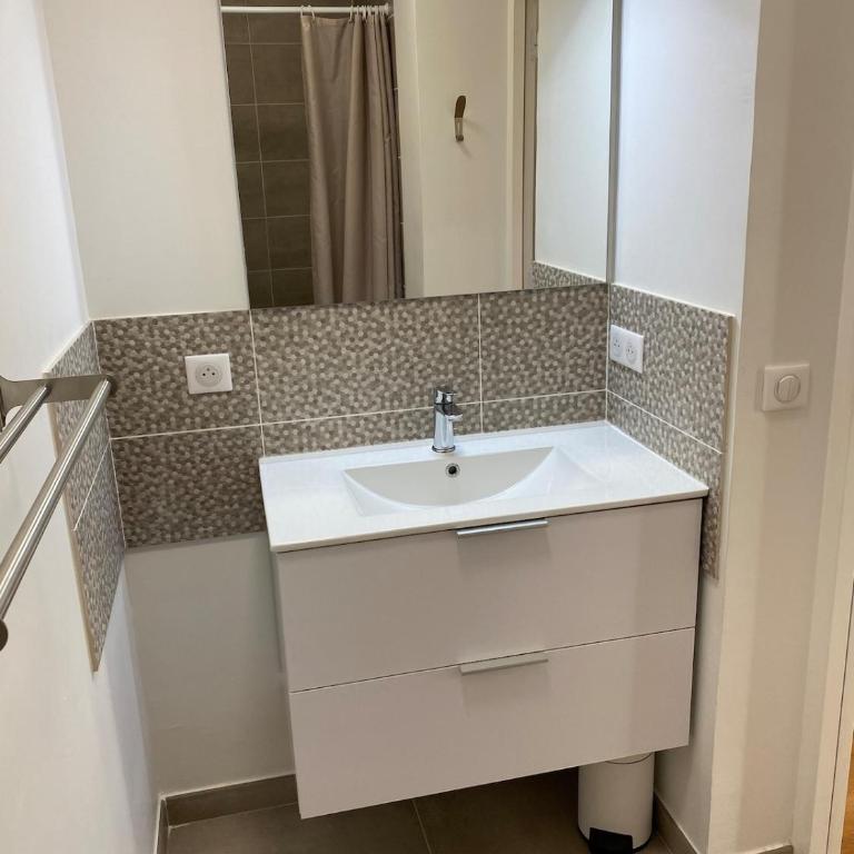 Nice bright 1 bedroom apartment with balcony - N3 - Appartement 1 Chambre - 12