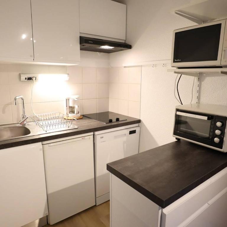 Appartement cosy 2 étoiles avec balcon et piscine – Idéal pour 4/5 pers. proche station de ski - Appartement 1 Chambre - 4
