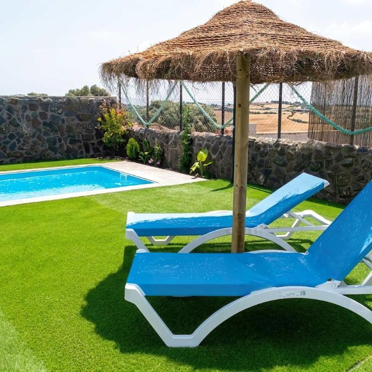 Chalet con piscina cerca de la playa - Casa - 15