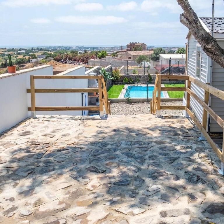 Chalet con piscina cerca de la playa - Casa - 27
