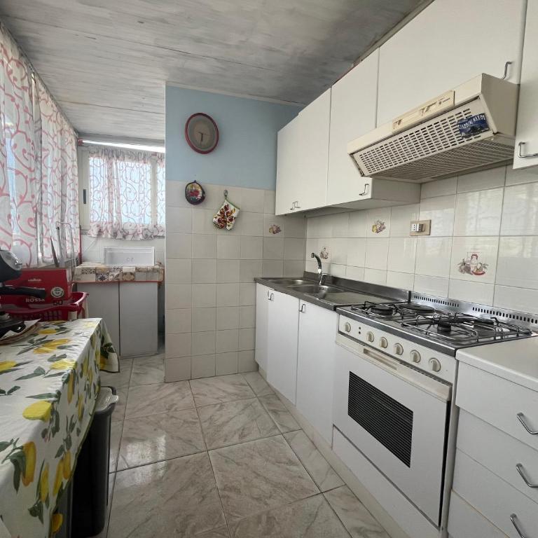 Katia's Home - Appartamento con 3 Camere da Letto e Vista Mare - 4