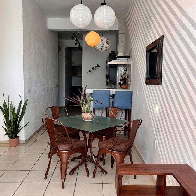 Apartment with independent entrance and equipped kitchen - Two-Bedroom Apartment - 15