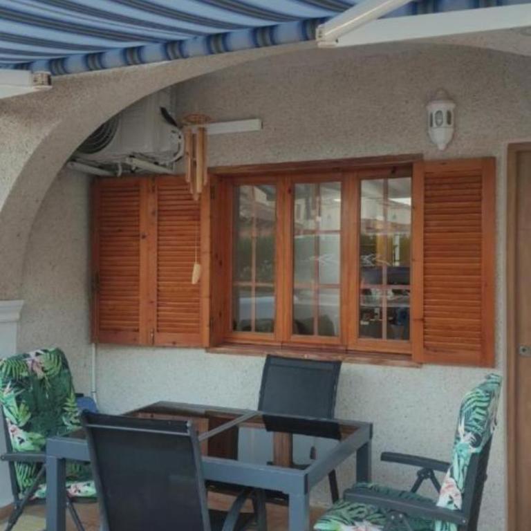 Casa Familiar, adosado bungalow 3 plantas - Casa de 3 dormitorios - 4