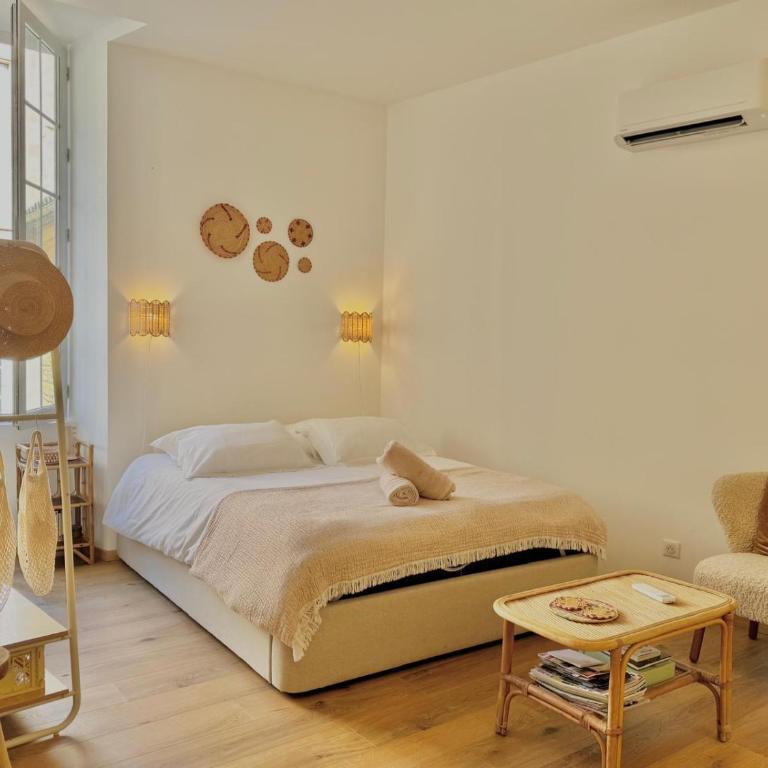 Le Brou, appartement de caractère du centre historique de Sarlat - Apartamento de 1 dormitorio - 35