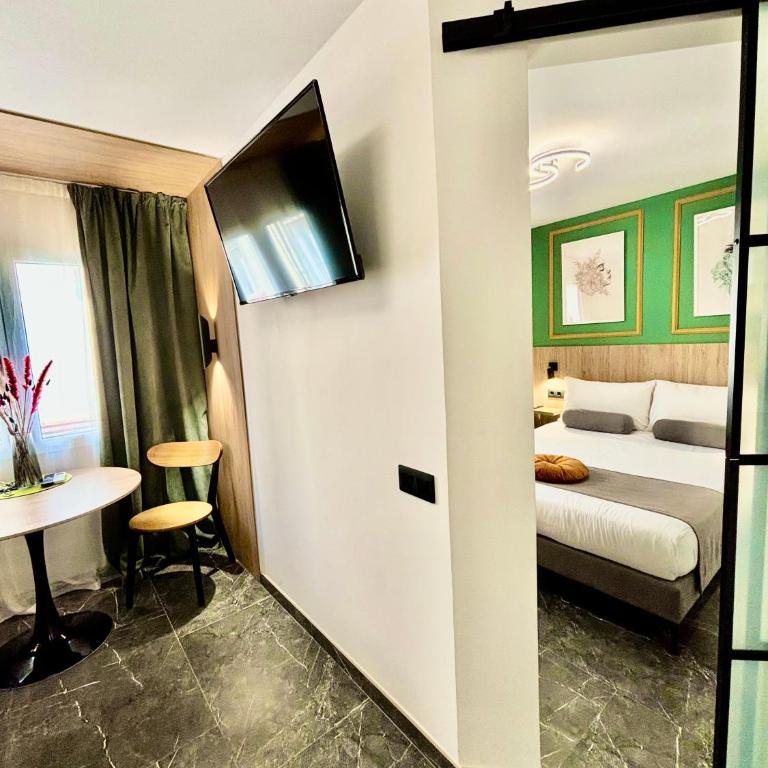 Alicante Central Market Suites - One-Bedroom Apartment - 4