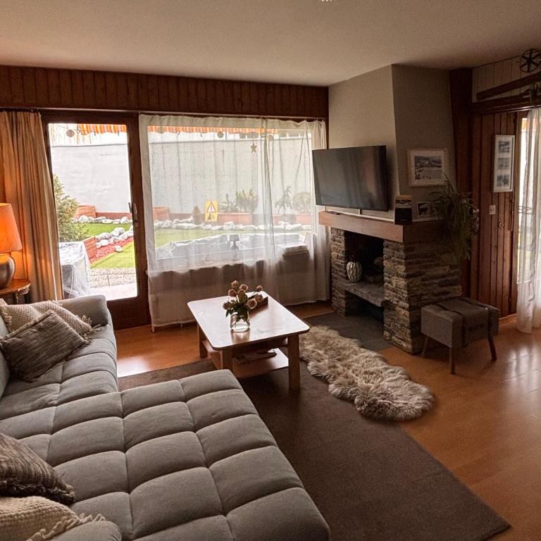 Charmant appartement hyper central, idéal pour couple ou petite famille, parking couvert - Appartement 1 Chambre - 1