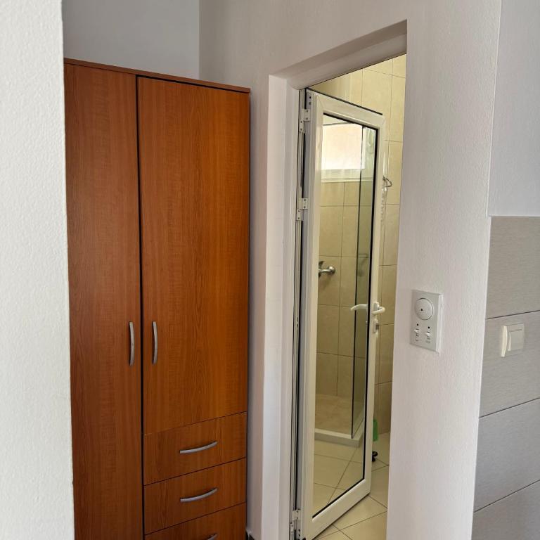 Guest House Ugljevarevic - Studio Apartman - 11
