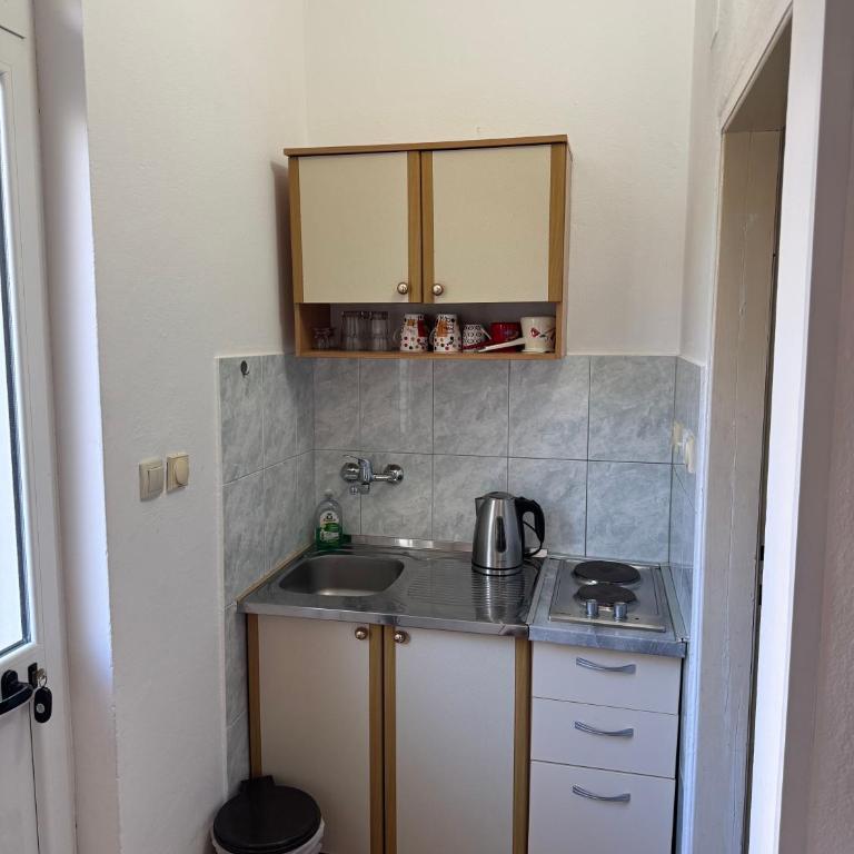 Guest House Ugljevarevic - Studio Apartman - 10
