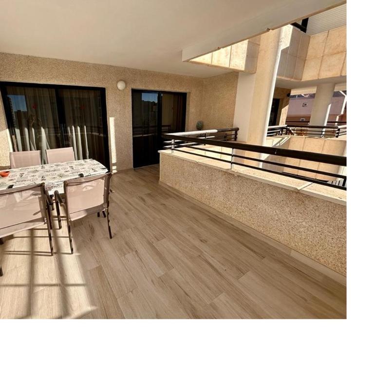 Luxmar - One-Bedroom Apartment - 1