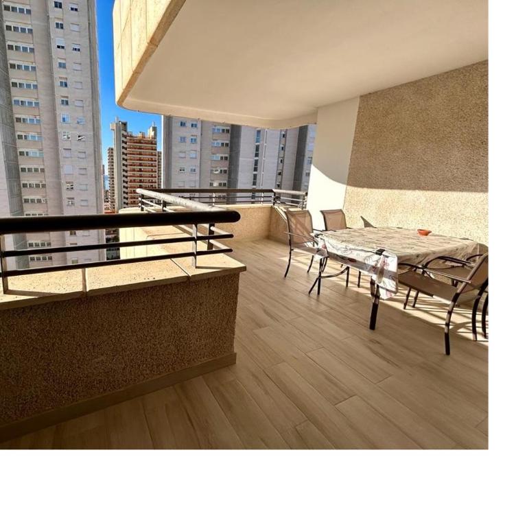 Luxmar - One-Bedroom Apartment - 11