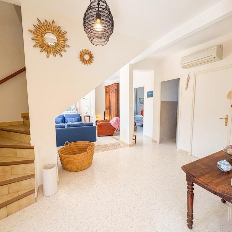 Charmante maison provençale proche de la plage - Maison 4 Chambres - 28