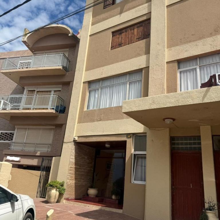 Departamento familiar a 10 metros de la playa - Two-Bedroom Apartment - 1