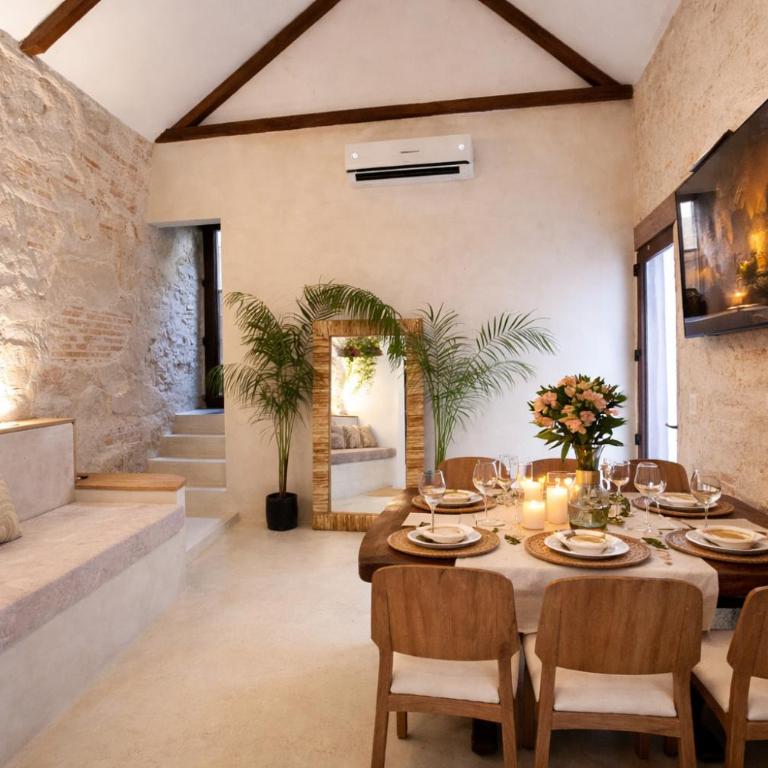 Casa Alegre- Colonial House 1789 Jacussi, Old City - Three-Bedroom Townhouse - 11