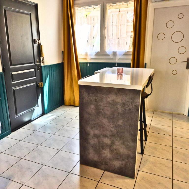 Cosy et calme en centre-ville Parking gratuit - Appartement 1 Chambre - 11