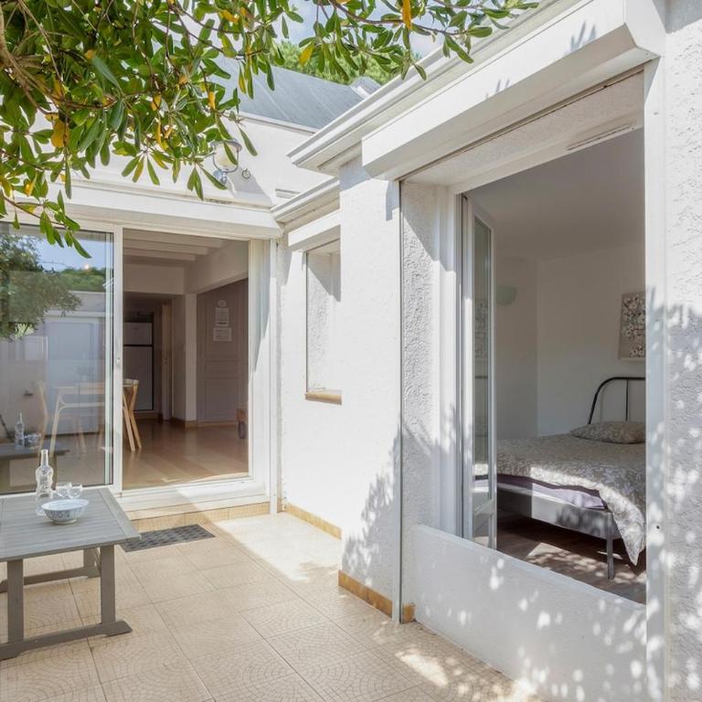 Chez Agnès - Superbe maison climatisée à proximité des plages - Maison 3 Chambres - 35