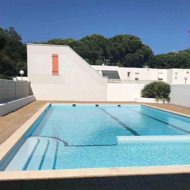 Chez Agnès - Superbe maison climatisée à proximité des plages - Maison 3 Chambres - 42