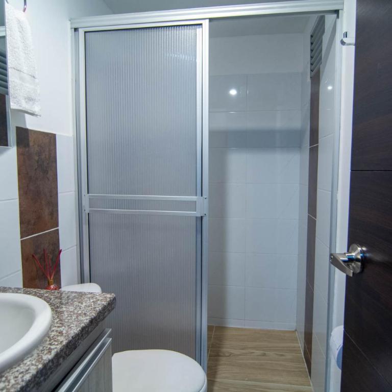 Ubicación Privilegiada Torre 2 - Apartamento de 3 dormitorios - 6
