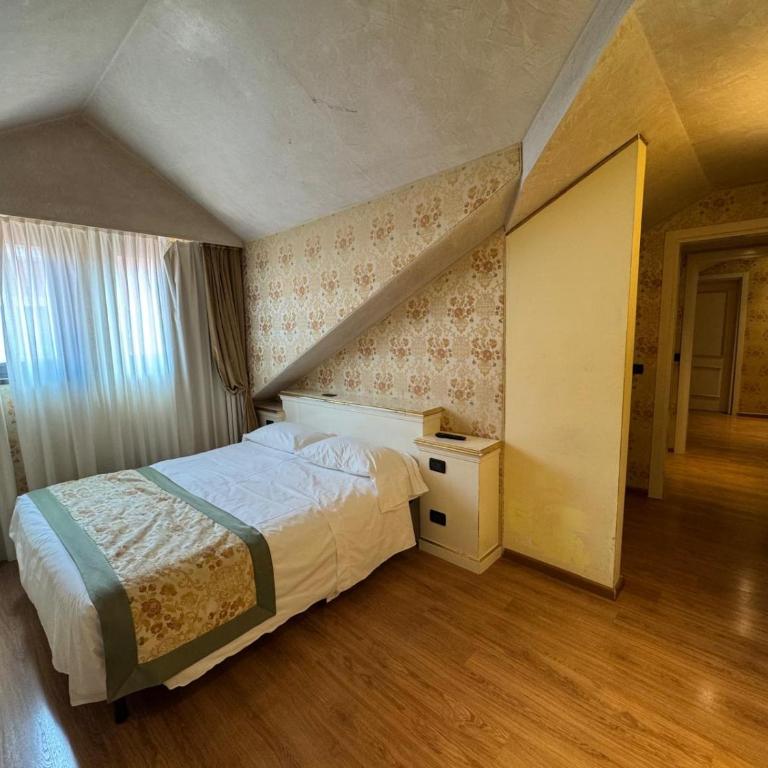Hotel Tre Archi - Camera Familiare Superior - 9