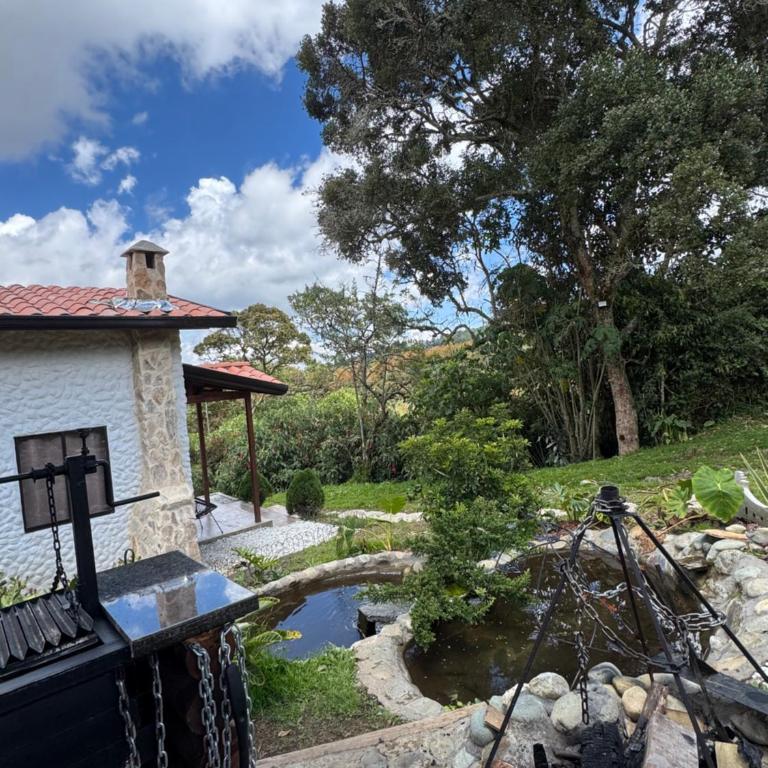Raíz Oculta - Chalet con Jacuzzi y Chimenea en Santa Elena - Casa con 1 dormitorio - 3